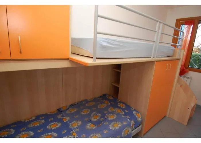 In Rosolina For Six Guests Apartment *